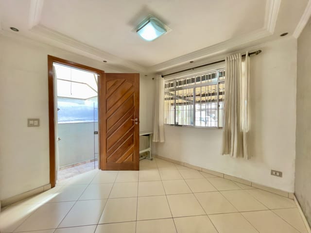 Foto do Casa - Casa tipo para venda com 2 quartos, 84m² | Lares e Andares Imóveis
