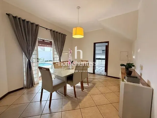 Casa 4 quartos e 4 banheiros, à venda, no bairro Parque Alto Taquaral em Campinas