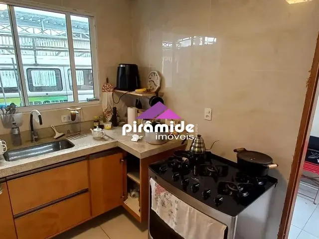 Casa com 150m² 3 quartos e 3 banheiros, à venda, no bairro Conjunto Residencial Trinta e Um de Março em São José Dos Campos