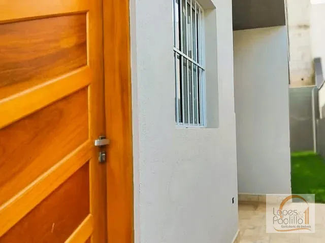 Casa com 125m² 2 quartos e 2 banheiros, à venda, no bairro Vila Santa Helena em Atibaia