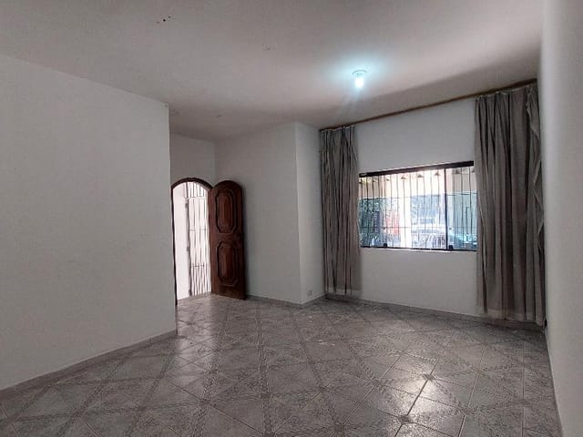 Foto do Casa - Casa para venda em Alto da Lapa com 5 quartos, sendo 1 suíte , 177m² | Lares e Andares Imóveis