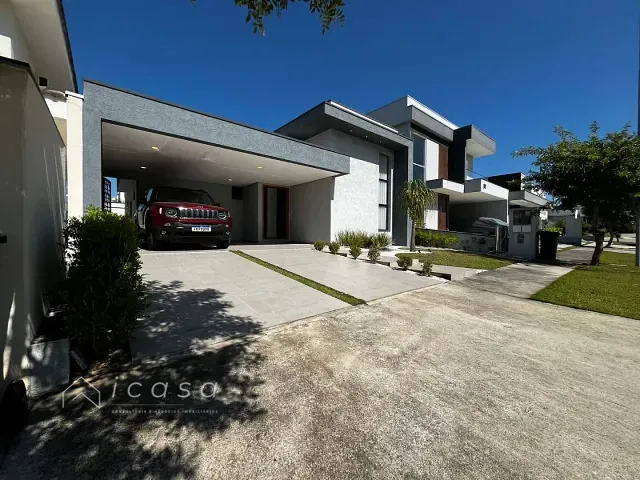 Casa com 300m² 3 quartos e 4 banheiros, à venda, no bairro Parque Piracangagua em Taubaté