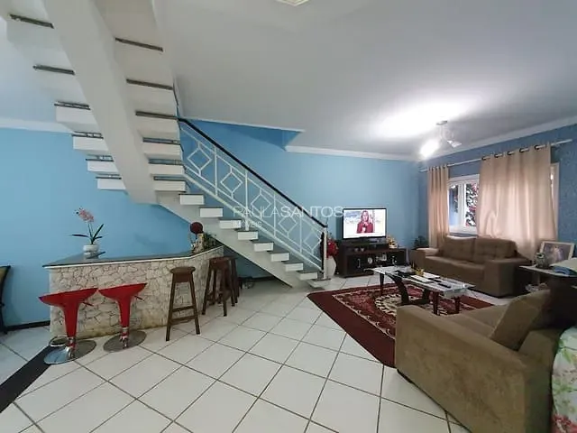 Casa com 250m² 3 quartos e 1 banheiro, à venda, no bairro Granja Olga em Sorocaba