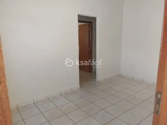 Casa com 360m² 3 quartos e 2 banheiros, à venda, no bairro Não informado em Campo Grande