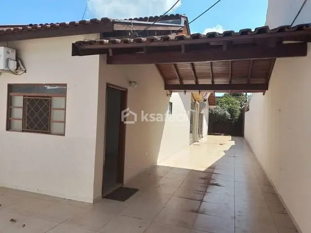 Casa com 360m² 3 quartos e 2 banheiros, à venda, no bairro Não informado em Campo Grande