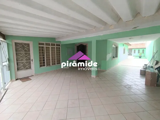 Casa com 10m² 3 quartos e 3 banheiros, à venda, no bairro São João em Jacareí
