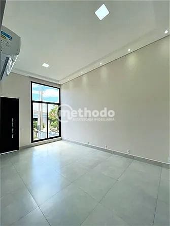 Casa, 3 quartos, 192 m² - Foto 2