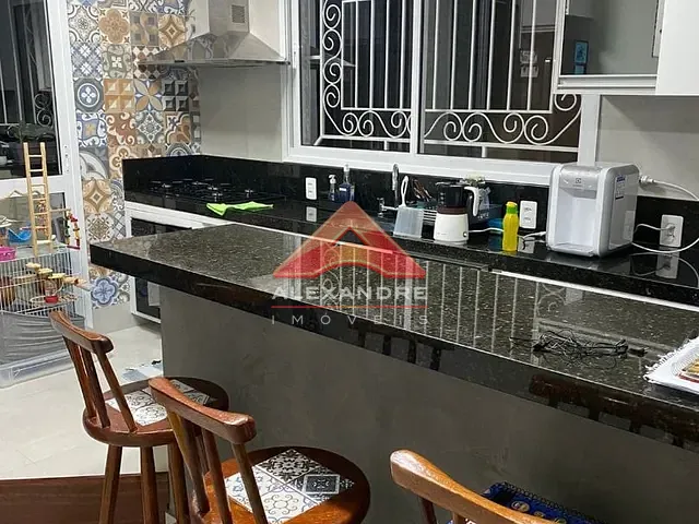 Casa com 250m² 3 quartos e 4 banheiros, à venda, no bairro Jardim Alvorada em São José dos Campos
