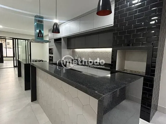 Casa com 300m² 3 quartos e 5 banheiros, à venda, no bairro Jardim Planalto em Paulínia
