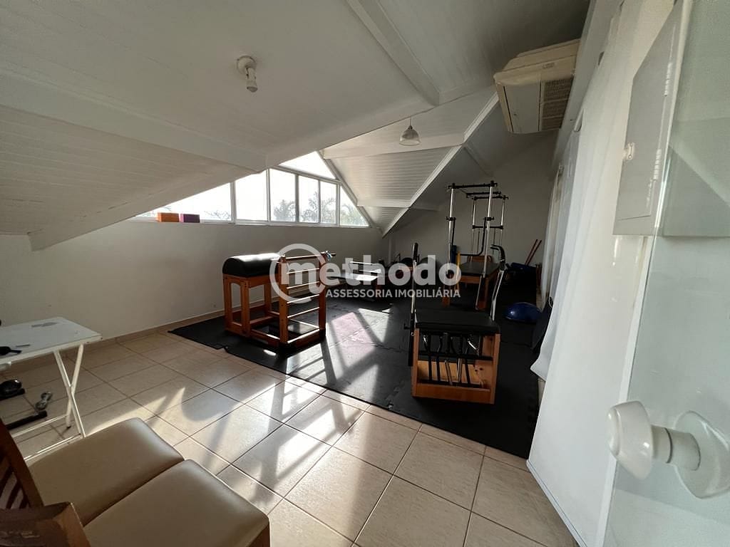 Casa, 3 quartos, 218 m² - Foto 41