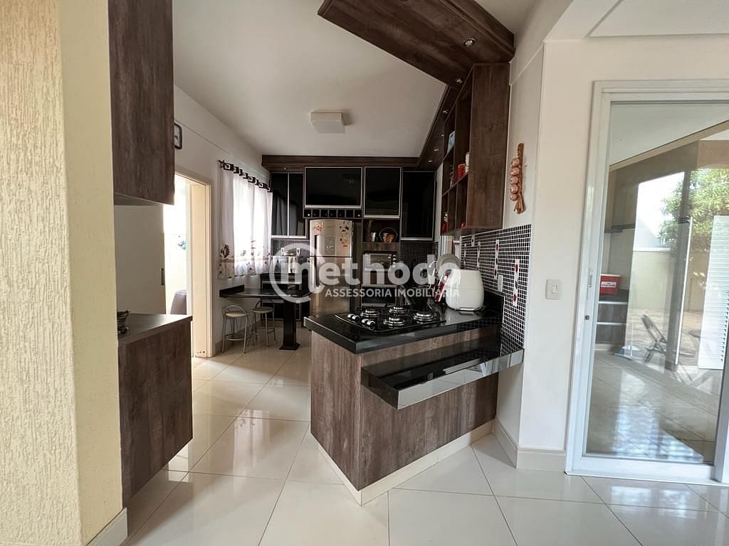 Casa, 3 quartos, 218 m² - Foto 7