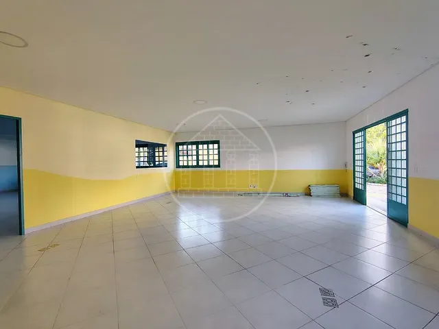 Casa com 175m², para alugar, no bairro Vila Sofia em São Paulo