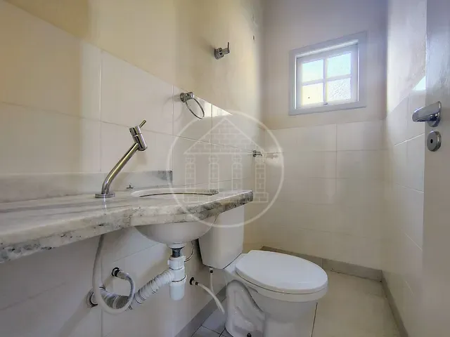 Casa com 175m², para alugar, no bairro Vila Sofia em São Paulo