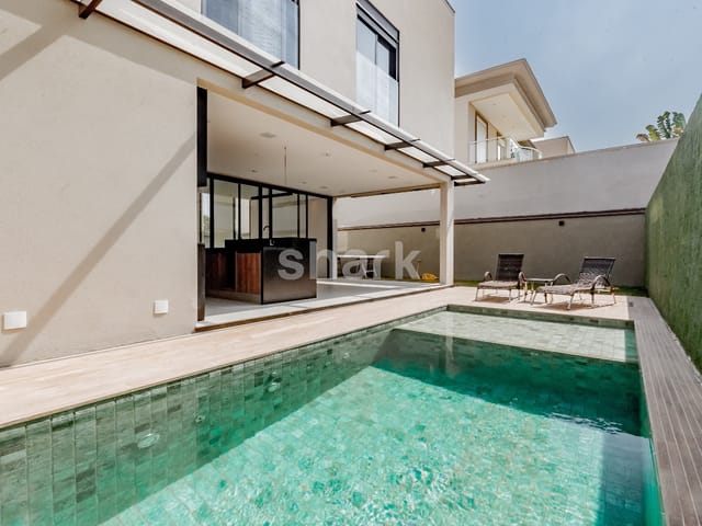 Casa com 441m² 4 quartos e 5 banheiros, à venda, no bairro Alphaville em Santana de Parnaíba