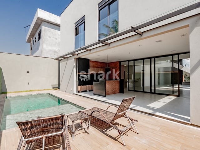 Casa com 441m² 4 quartos e 5 banheiros, à venda, no bairro Alphaville em Santana de Parnaíba