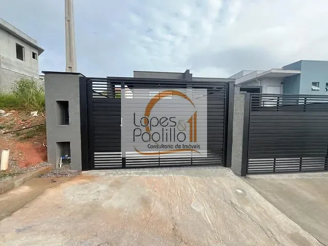 Casa com 125m² 2 quartos e 1 banheiro, à venda, no bairro Centro em Bom Jesus dos Perdões
