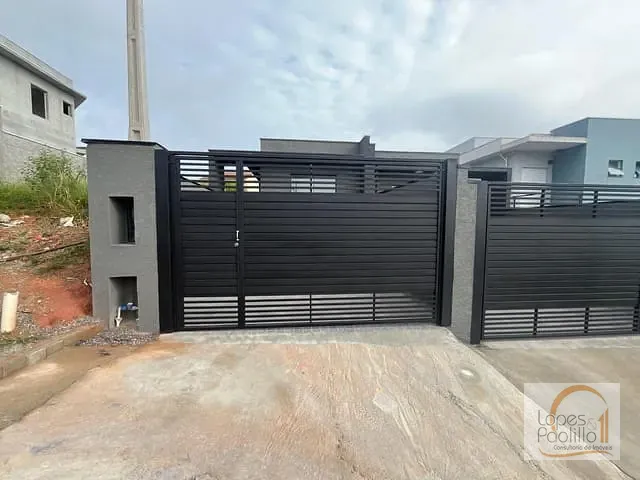Casa com 125m² 2 quartos e 1 banheiro, à venda, no bairro Centro em Bom Jesus dos Perdões
