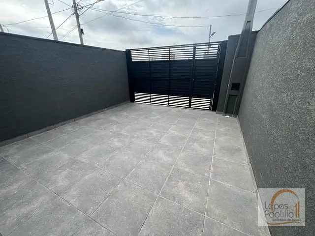 Casa com 125m² 2 quartos e 1 banheiro, à venda, no bairro Centro em Bom Jesus dos Perdões
