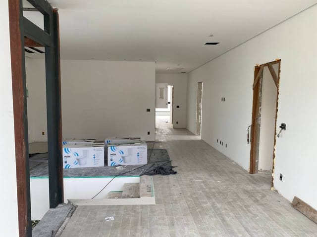 Casa com 513m² 4 quartos e 7 banheiros, à venda, no bairro Alphaville em Santana de Parnaíba