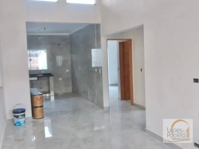 Casa com 175m² 2 quartos e 2 banheiros, à venda, no bairro Nova Cerejeira em Atibaia
