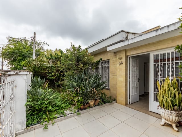 Foto do Casa - Casa tipo para venda com 2 quartos, 104m² | Lares e Andares Imóveis