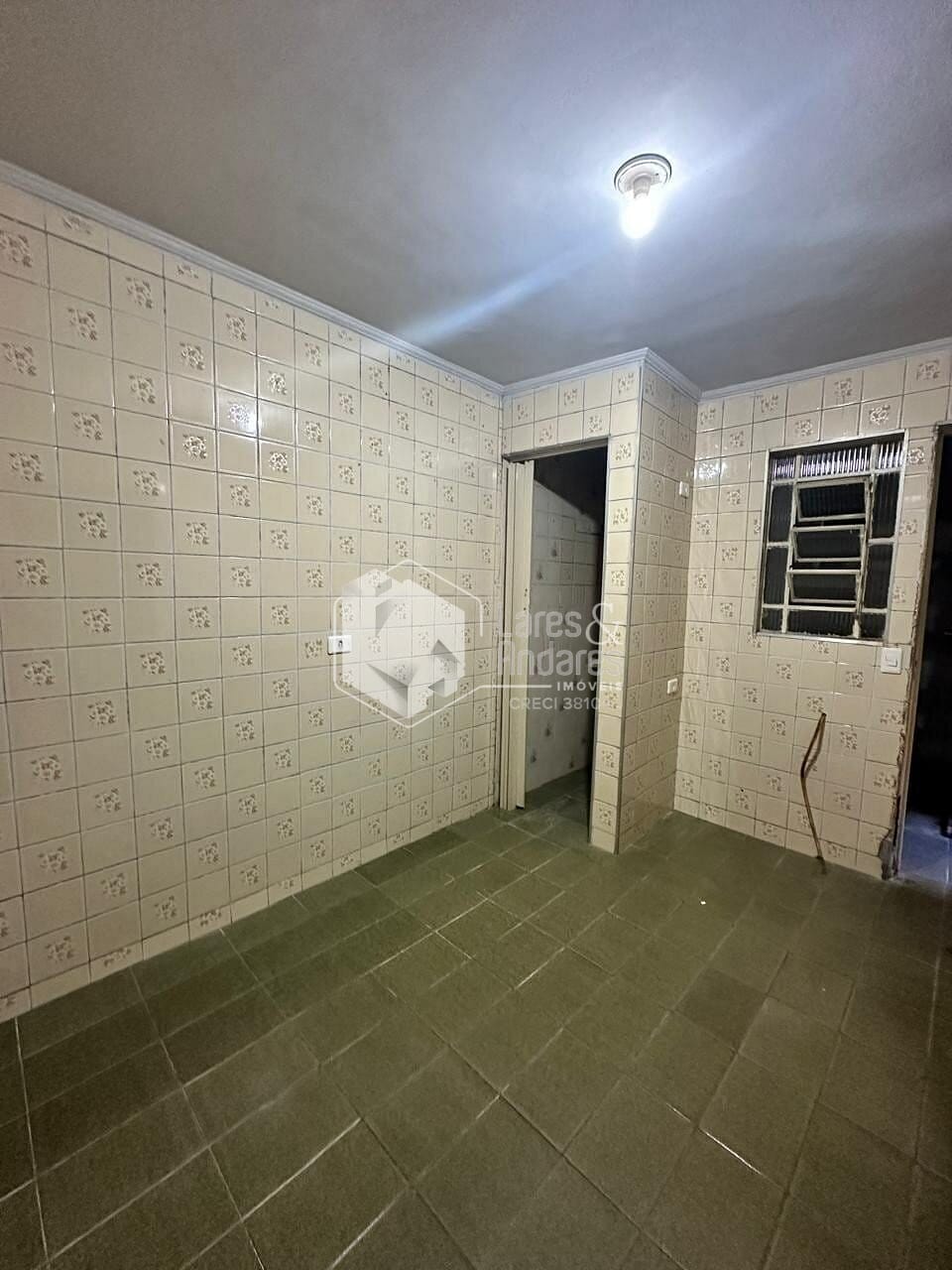 Casa à venda com 4 quartos, 200m² - Foto 25
