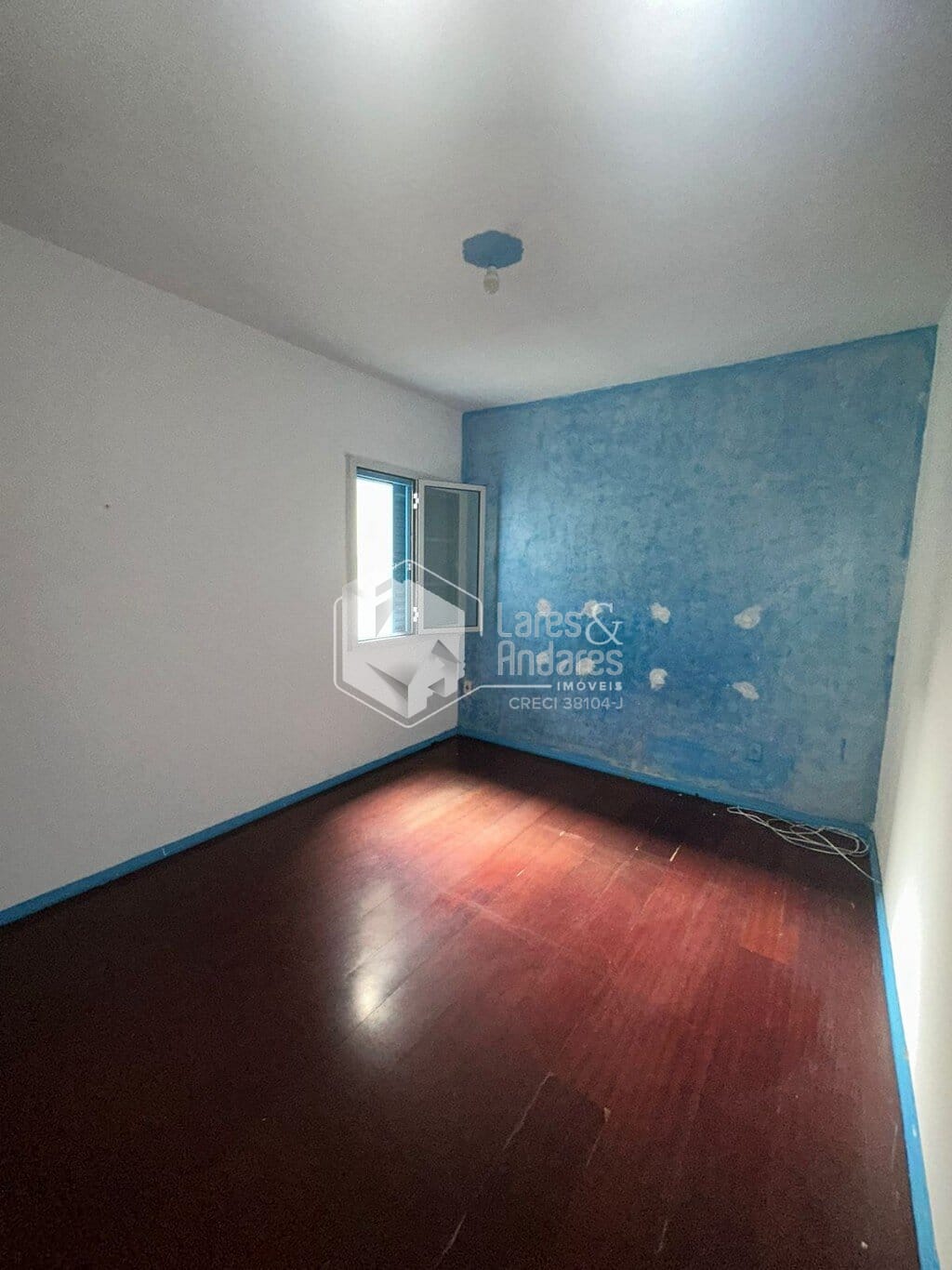 Casa à venda com 4 quartos, 200m² - Foto 11