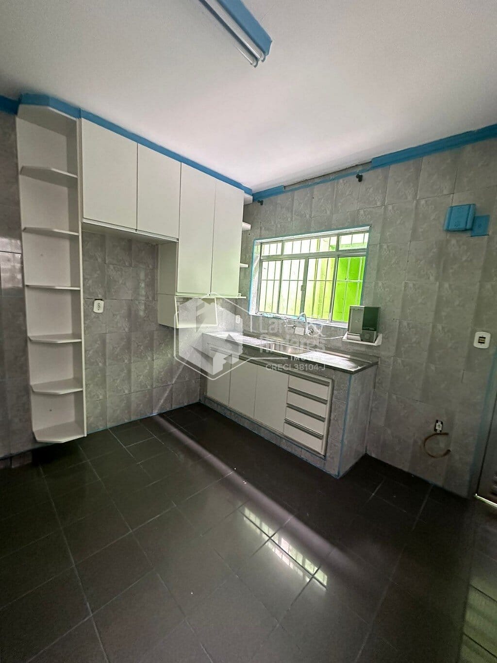 Casa à venda com 4 quartos, 200m² - Foto 23