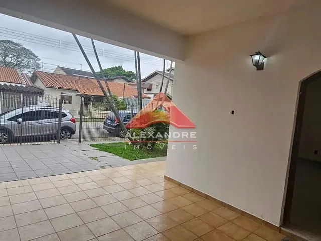 Casa com 250m² 3 quartos e 2 banheiros, para alugar, no bairro Residencial Planalto em São José Dos Campos