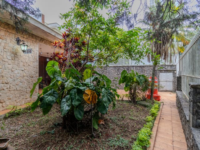 Casa com 385m² 5 quartos e 3 banheiros, à venda, no bairro Jardim da Glória em São Paulo
