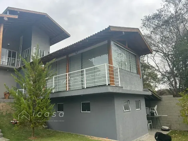 Casa com 1000m² 4 quartos e 5 banheiros, à venda, no bairro Tampanhão em Jambeiro