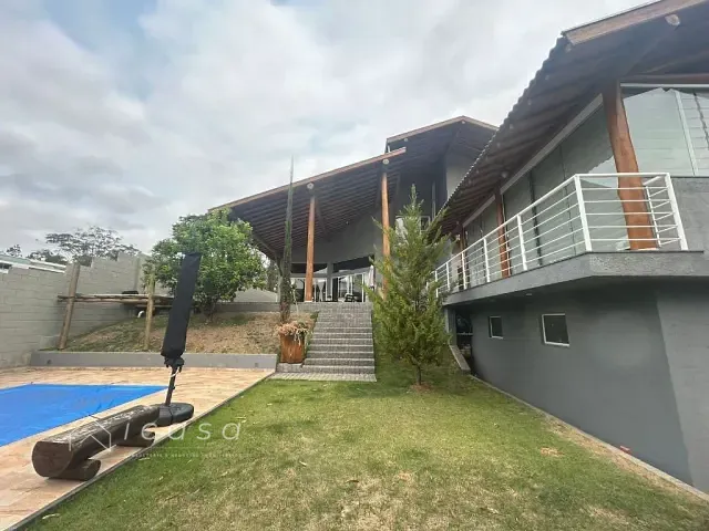Casa com 1000m² 4 quartos e 5 banheiros, à venda, no bairro Tampanhão em Jambeiro