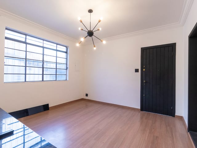 Foto do Casa - Casa tipo para venda em Santana com 2 quartos, 178m² | Lares e Andares Imóveis