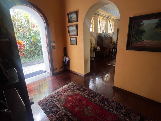 Casa com 2000m² 4 quartos e 5 banheiros, à venda, no bairro Jardim Morumbi em São Paulo