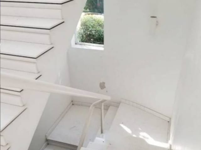 Casa com 850m², para alugar, no bairro Alphaville Residencial Um em Barueri
