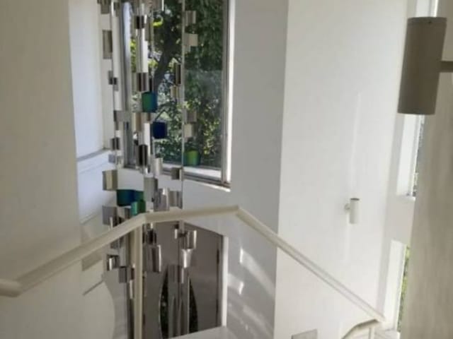 Casa com 850m², para alugar, no bairro Alphaville Residencial Um em Barueri