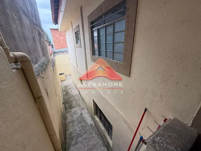 Casa com 125m² 3 quartos e 2 banheiros, à venda, no bairro Jardim das Cerejeiras em São José dos Campos