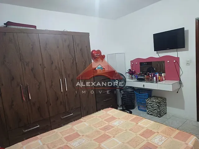 Casa com 125m² 2 quartos e 1 banheiro, à venda, no bairro Jardim das Cerejeiras em São José dos Campos