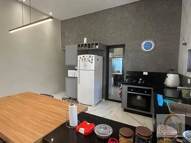Casa com 227m² 3 quartos e 5 banheiros, à venda, no bairro Jardim dos Pinheiros em Atibaia