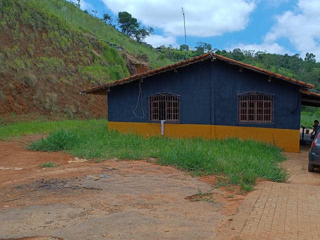 Casa com 2000m², à venda, no bairro Bonfim em Aparecida