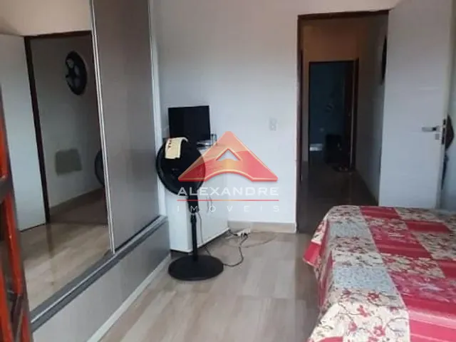 Casa com 162m² 3 quartos e 2 banheiros, à venda, no bairro Vila Ester em São José dos Campos