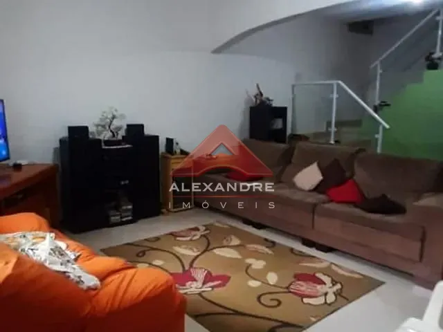 Casa com 162m² 3 quartos e 2 banheiros, à venda, no bairro Vila Ester em São José dos Campos