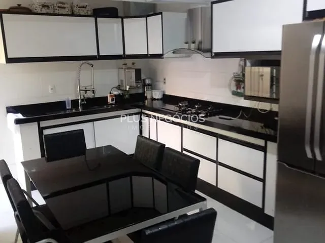 Casa com 138m² 2 quartos e 1 banheiro, à venda, no bairro Parque Esmeralda em Sorocaba