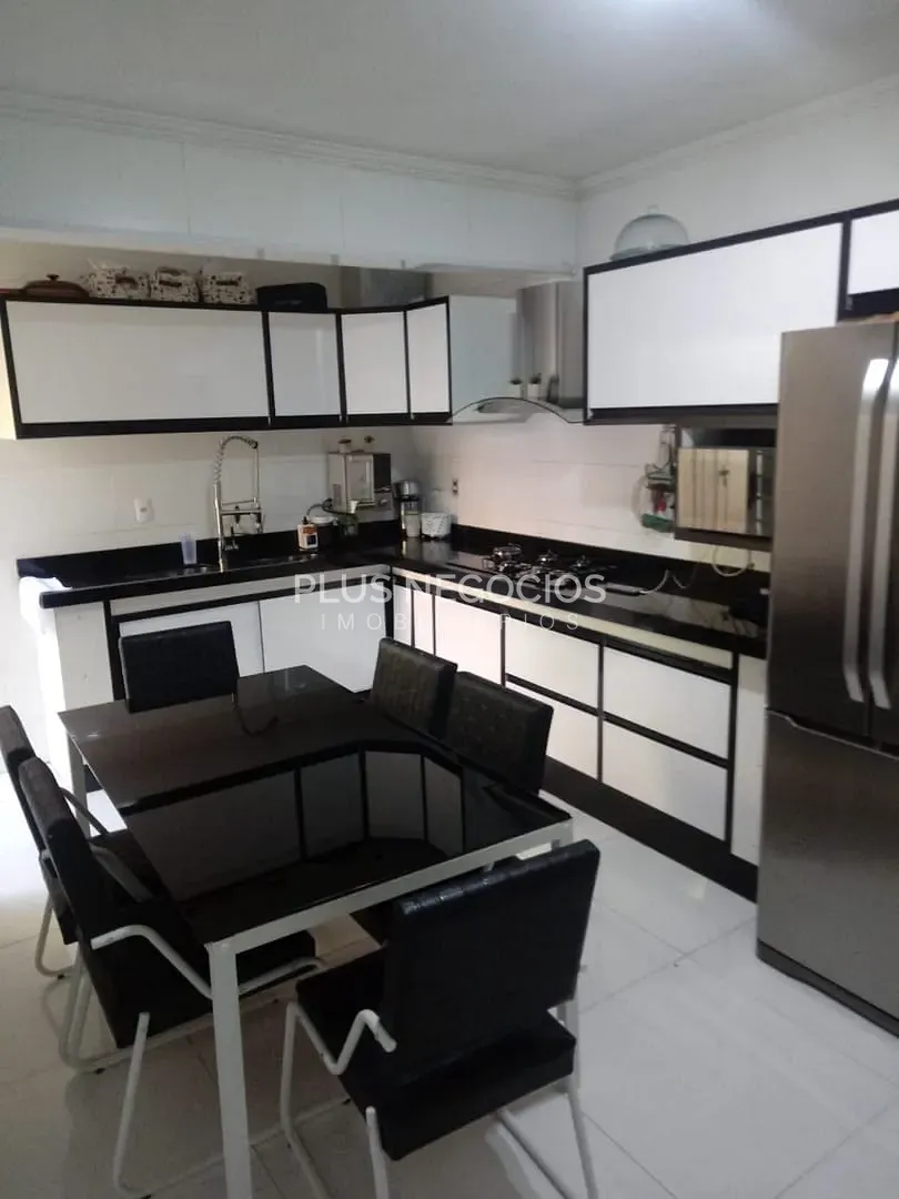 Casa, 2 quartos, 102 m² - Foto 1