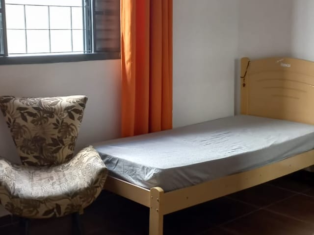 Casa com 250m² 2 quartos e 2 banheiros, à venda, no bairro Residencial Pasin em Pindamonhangaba