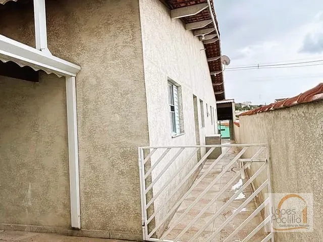 Casa com 125m² 2 quartos e 1 banheiro, à venda, no bairro Jardim Palmas em Bom Jesus dos Perdões