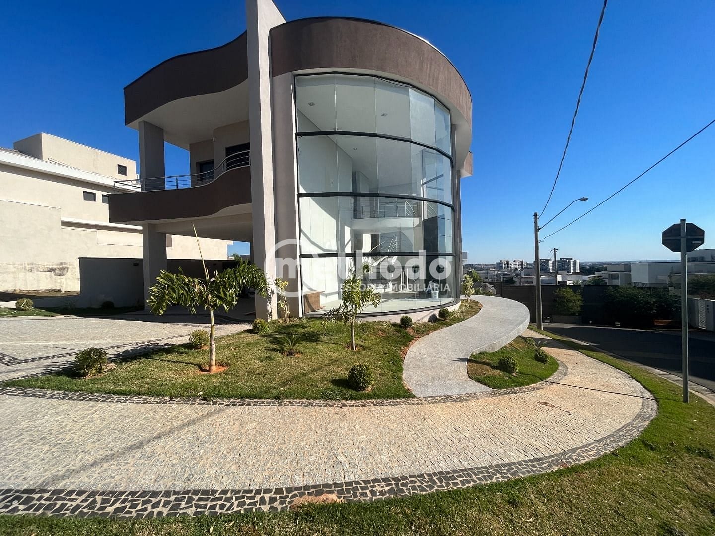 Casa, 4 quartos, 302 m² - Foto 2