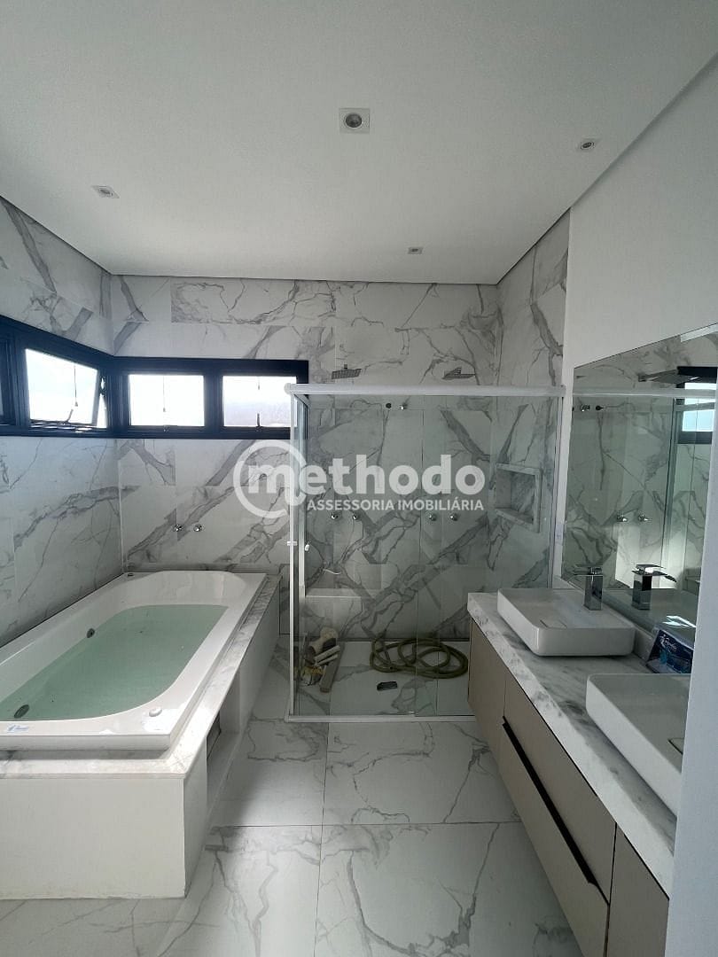 Casa, 4 quartos, 302 m² - Foto 49