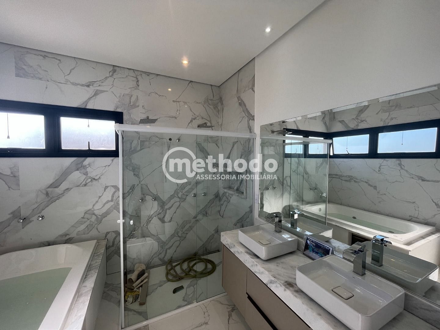 Casa, 4 quartos, 302 m² - Foto 47