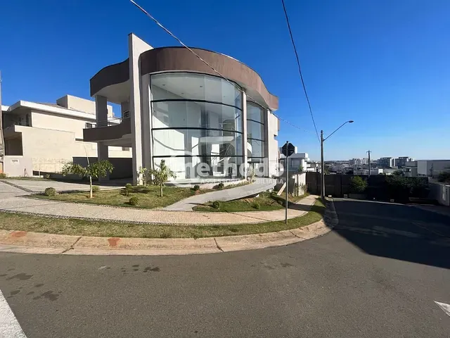Casa com 380m² 4 quartos e 5 banheiros, à venda, no bairro Swiss Park em Campinas
